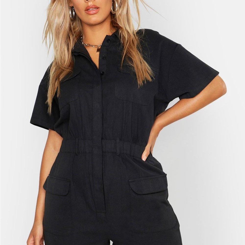 Boohoo • NWT Plus Twill Black Jumpsuit Romper